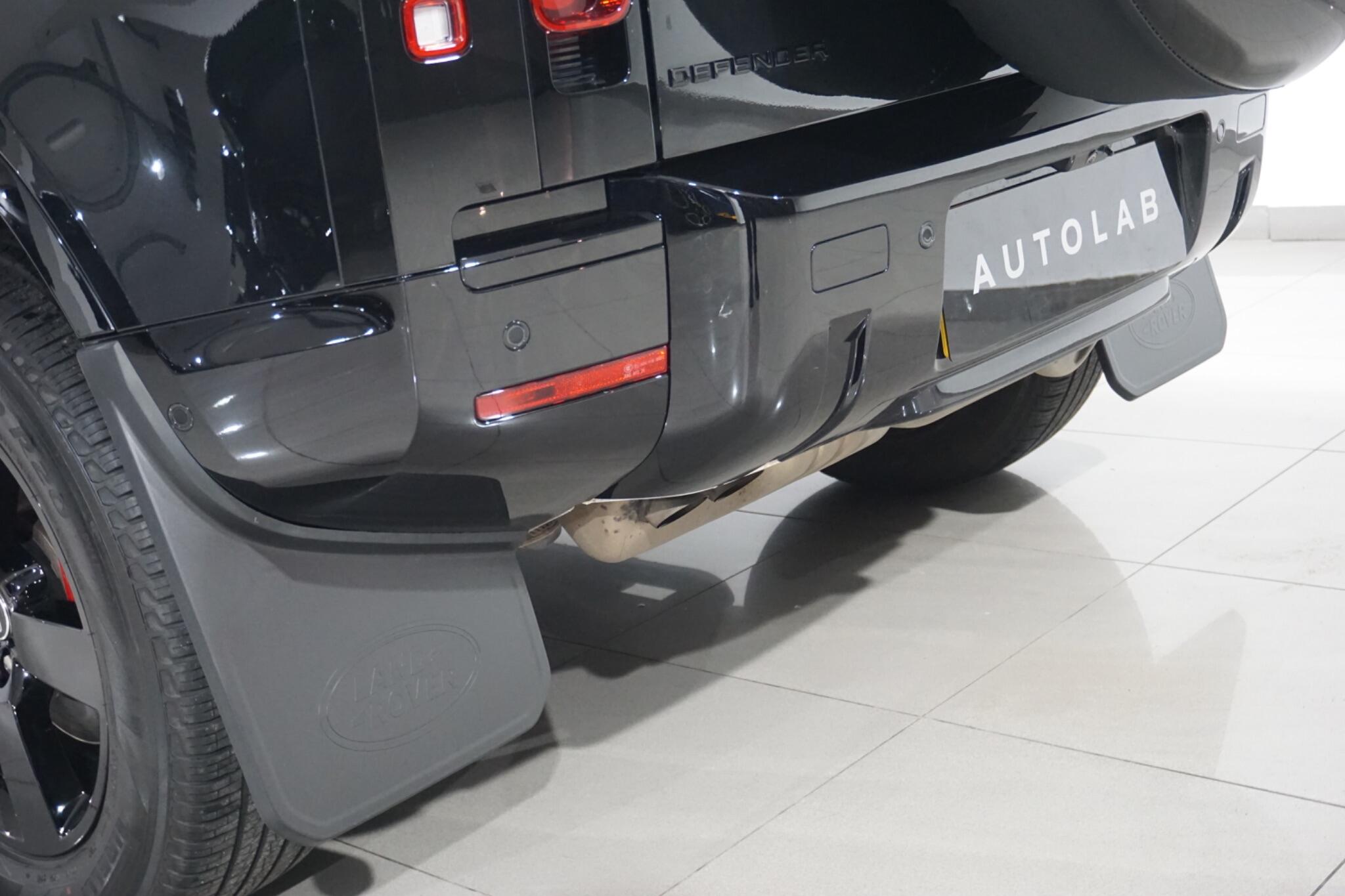 Land Rover Defender 90 3.0 D200 MHEV Hard Top SUV 3dr Diesel Auto 4WD SWB Euro 6 (s/s) (200 ps)